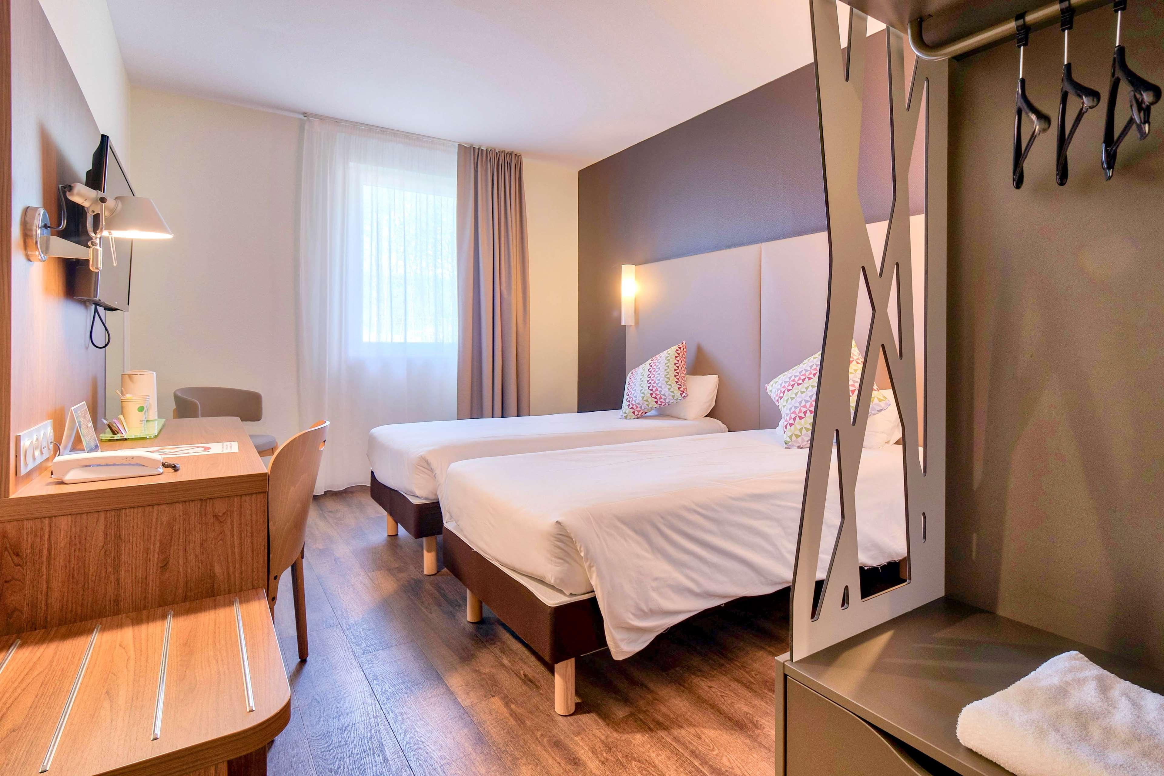 Campanile Saint Jean De Luz Hotel Екстериор снимка