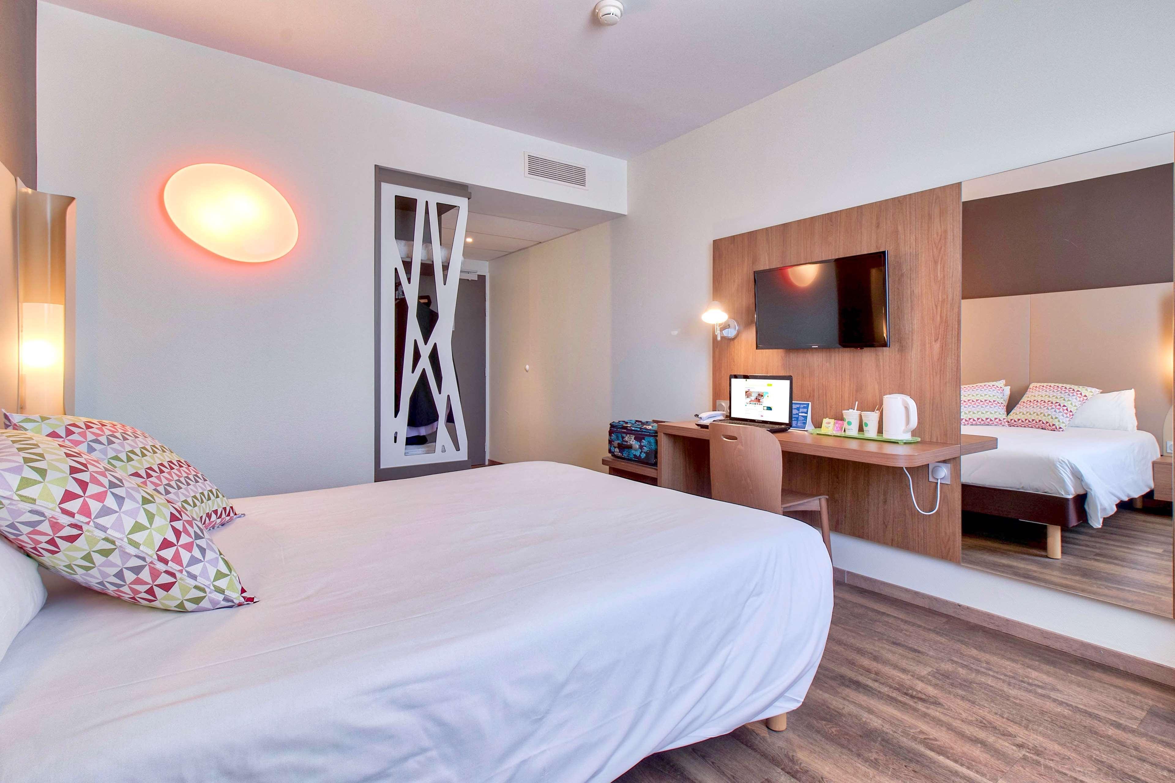 Campanile Saint Jean De Luz Hotel Екстериор снимка